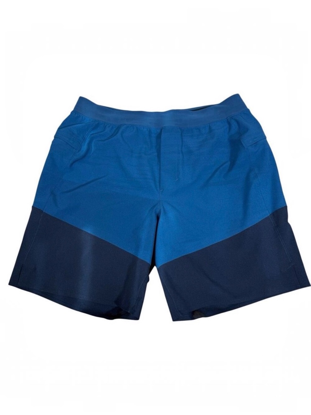 Lululemon Men’s‎ Namaste At The Beach Blue Colorblock Hybrid Short Size Large
